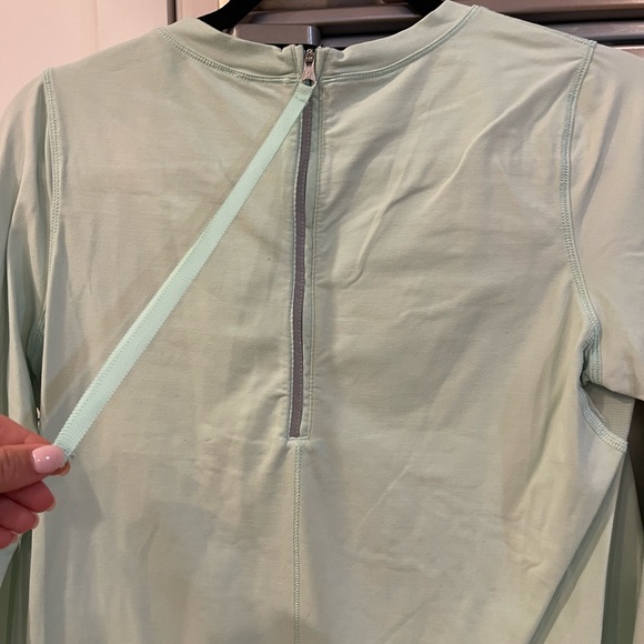 Lululemon Mint Green Pullover/Sweatshirt/Top Size 6 - Picture 9 of 9